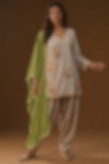 Ivory Summer Silk Hand Painted Short Kurta Set by Arpita Sulakshana at Pernia's Pop Up Shop