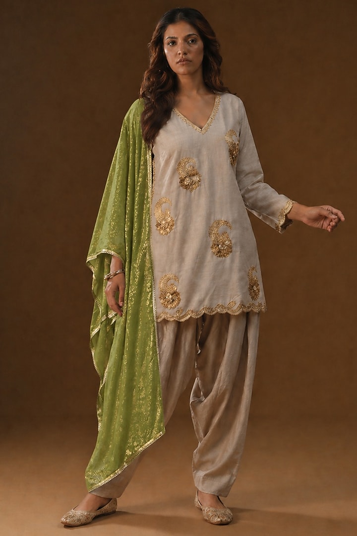 Ivory Summer Silk Hand Painted Short Kurta Set by Arpita Sulakshana at Pernia's Pop Up Shop
