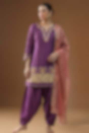 Purple Summer Silk Embellished A-line Kurta Set by Arpita Sulakshana at Pernia's Pop Up Shop