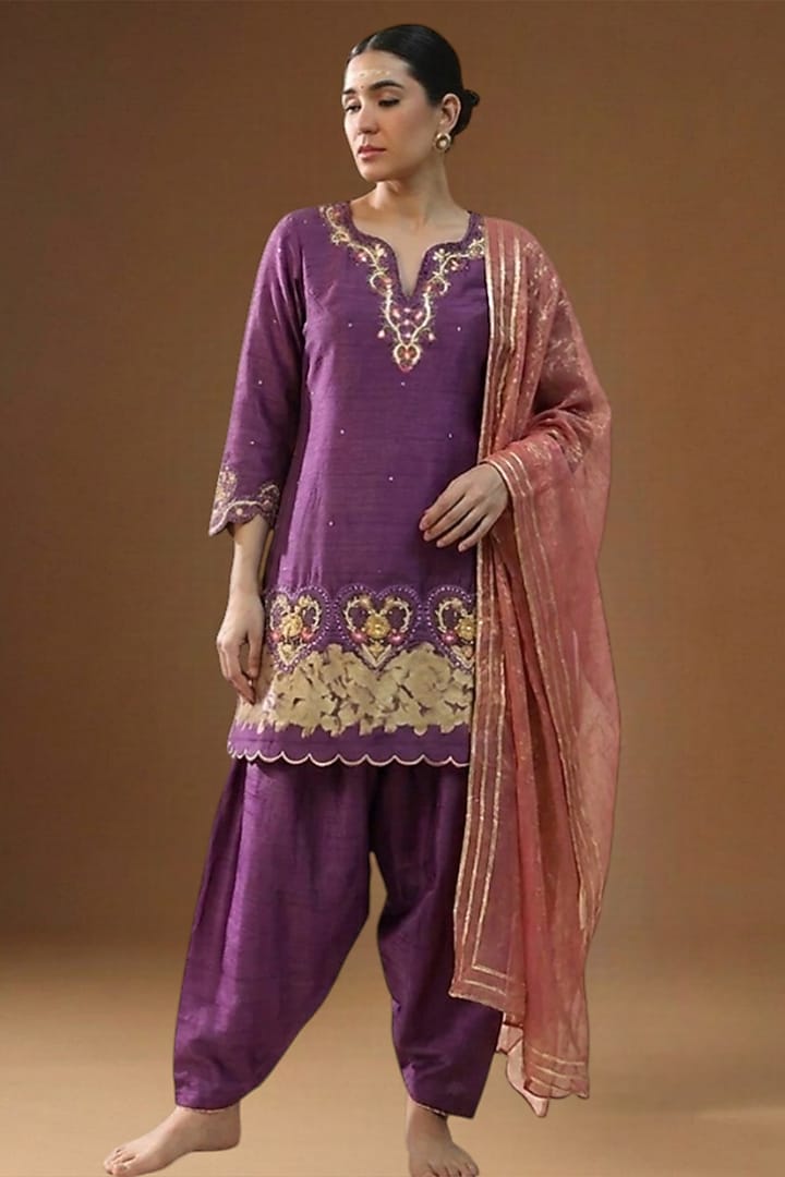Purple Summer Silk Embellished A-line Kurta Set by Arpita Sulakshana at Pernia's Pop Up Shop