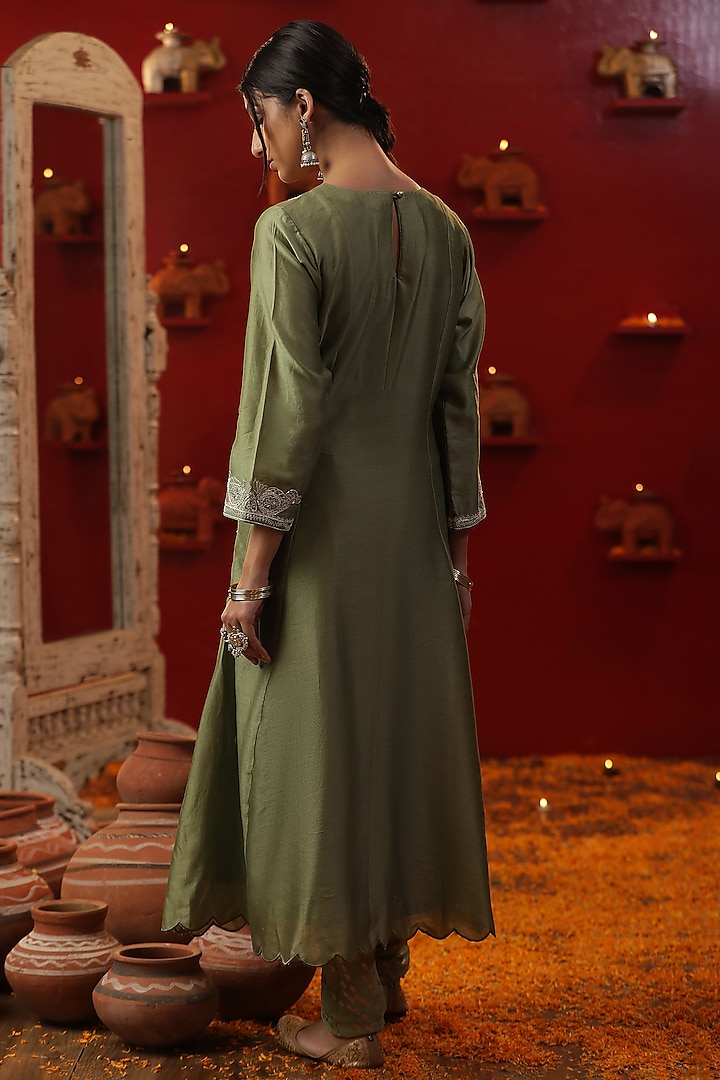 Pista Green Chanderi Silk Kurta Set by Arpita Sulakshana at Pernia's Pop Up Shop
