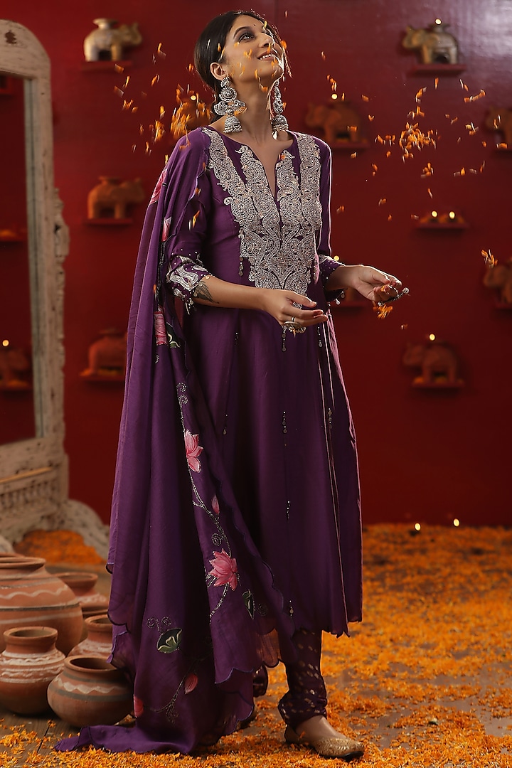 Purple Chanderi Hand Painted Kurta Set by Arpita Sulakshana at Pernia's Pop Up Shop
