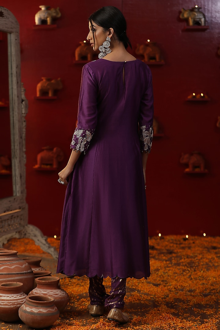 Purple Chanderi Hand Painted Kurta Set by Arpita Sulakshana at Pernia's Pop Up Shop