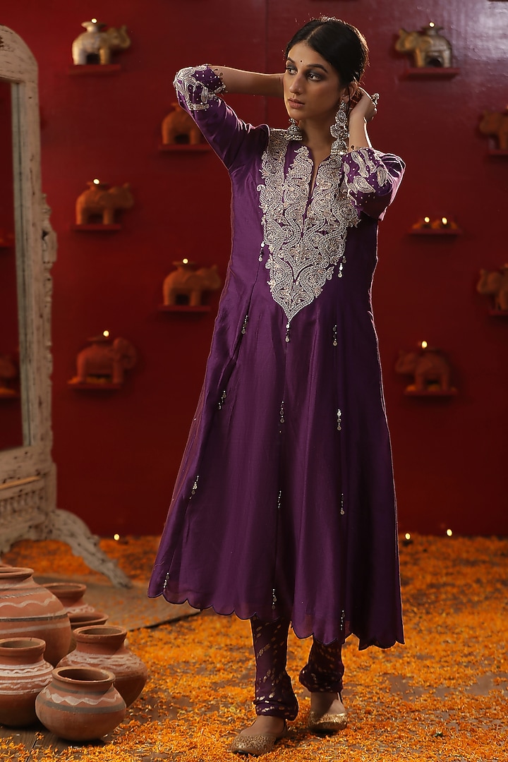 Purple Chanderi Hand Painted Kurta Set by Arpita Sulakshana at Pernia's Pop Up Shop