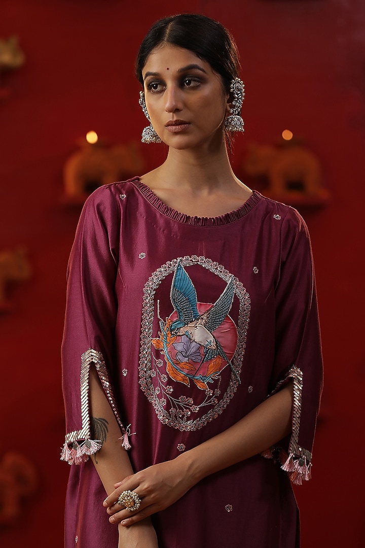 Purple Chanderi Silk Hand Painted Kurta Set by Arpita Sulakshana at Pernia's Pop Up Shop