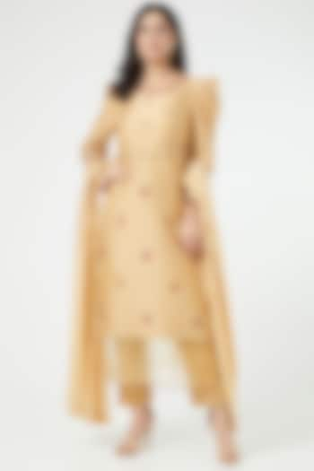 Gold Embroidered Kurta Set by Arpita Sulakshana at Pernia's Pop Up Shop