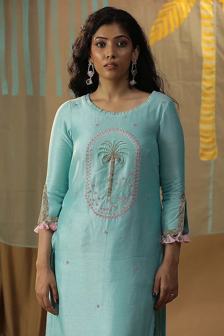 Sky Blue Chanderi Embroidered Kurta Set by Arpita Sulakshana at Pernia's Pop Up Shop
