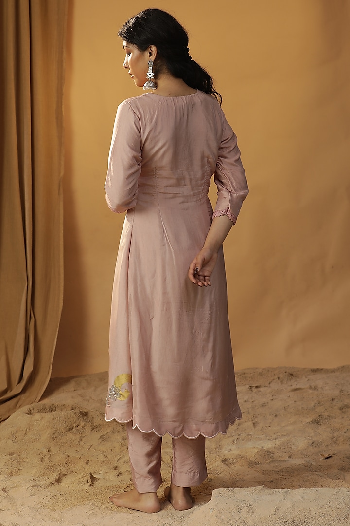 Baby Pink Summer Silk Foil Painted & Cutdana Work Kurta Set by Arpita Sulakshana at Pernia's Pop Up Shop