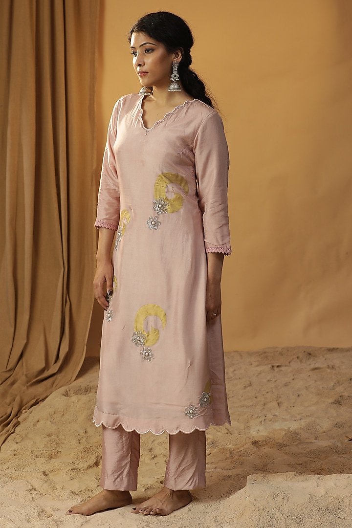 Baby Pink Summer Silk Foil Painted & Cutdana Work Kurta Set by Arpita Sulakshana at Pernia's Pop Up Shop
