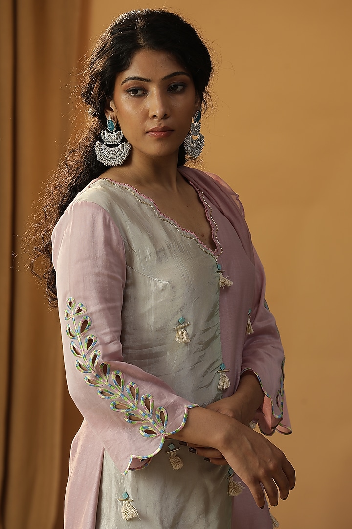 Baby Pink Chanderi Silk Floral Hand Painted Kurta Set by Arpita Sulakshana at Pernia's Pop Up Shop