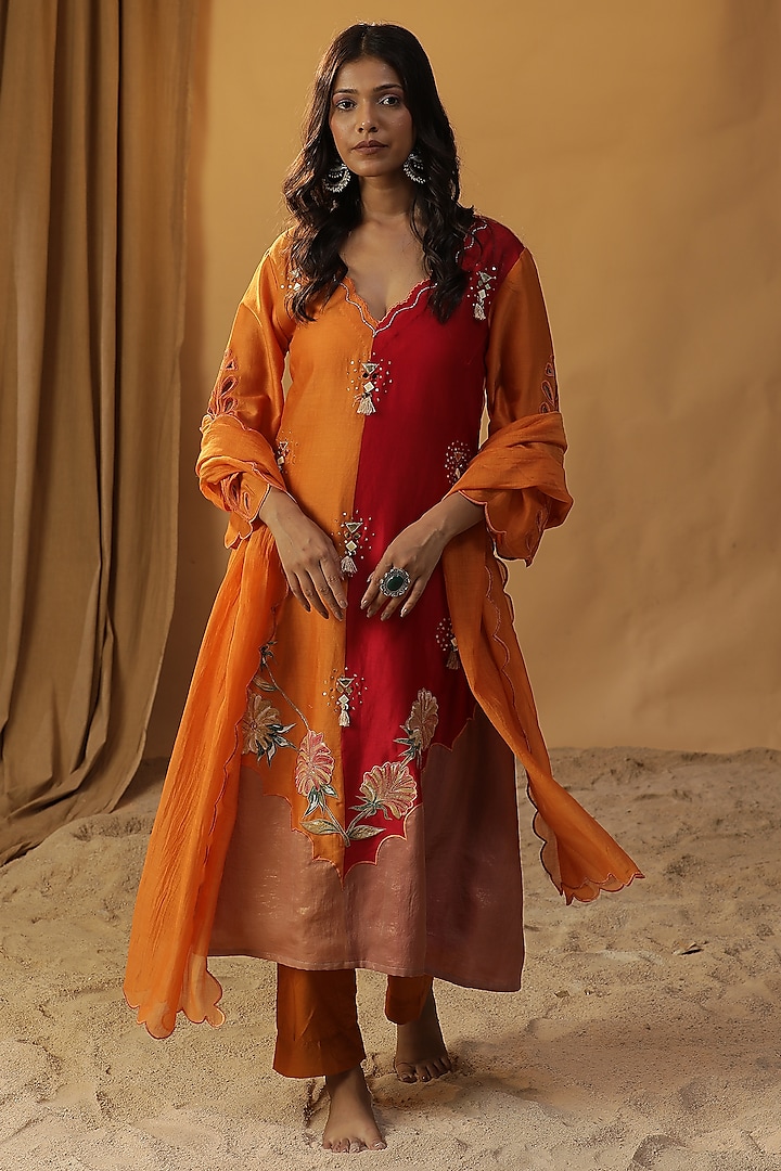 Orange Chanderi Silk Hand Painted Kurta Set by Arpita Sulakshana at Pernia's Pop Up Shop