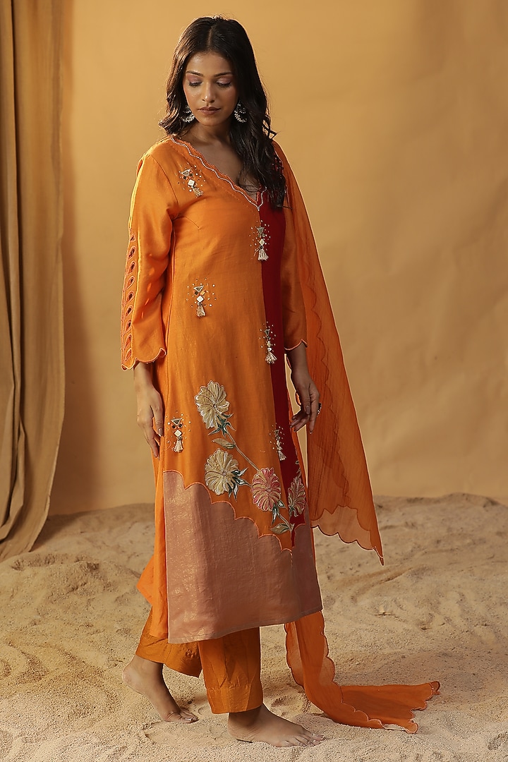 Orange Chanderi Silk Hand Painted Kurta Set by Arpita Sulakshana at Pernia's Pop Up Shop