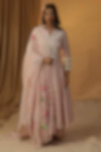 Baby Pink Chanderi Thread Work A-line Kurta Set by Arpita Sulakshana at Pernia's Pop Up Shop