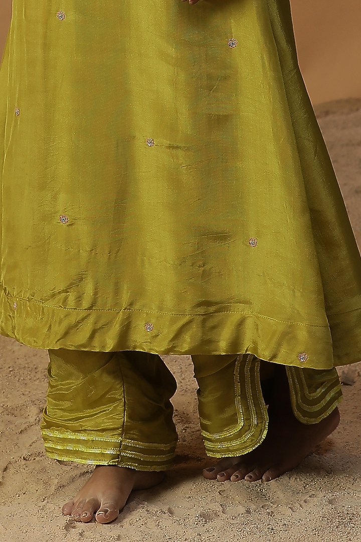 Green Chanderi Cutdana Embroidered Party Wear Anarkali Set by Arpita Sulakshana at Pernia's Pop Up Shop