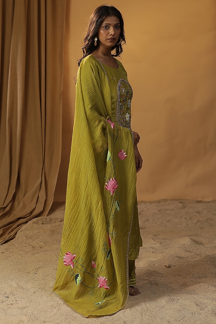 Green Chanderi Cutdana Embroidered Party Wear Anarkali Set by Arpita Sulakshana at Pernia's Pop Up Shop