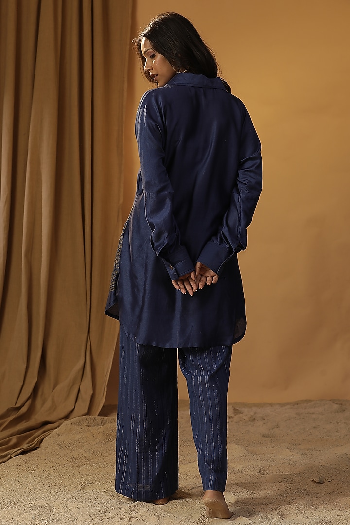 Navy Blue Chanderi Foil Painted Co-Ord Set by Arpita Sulakshana at Pernia's Pop Up Shop