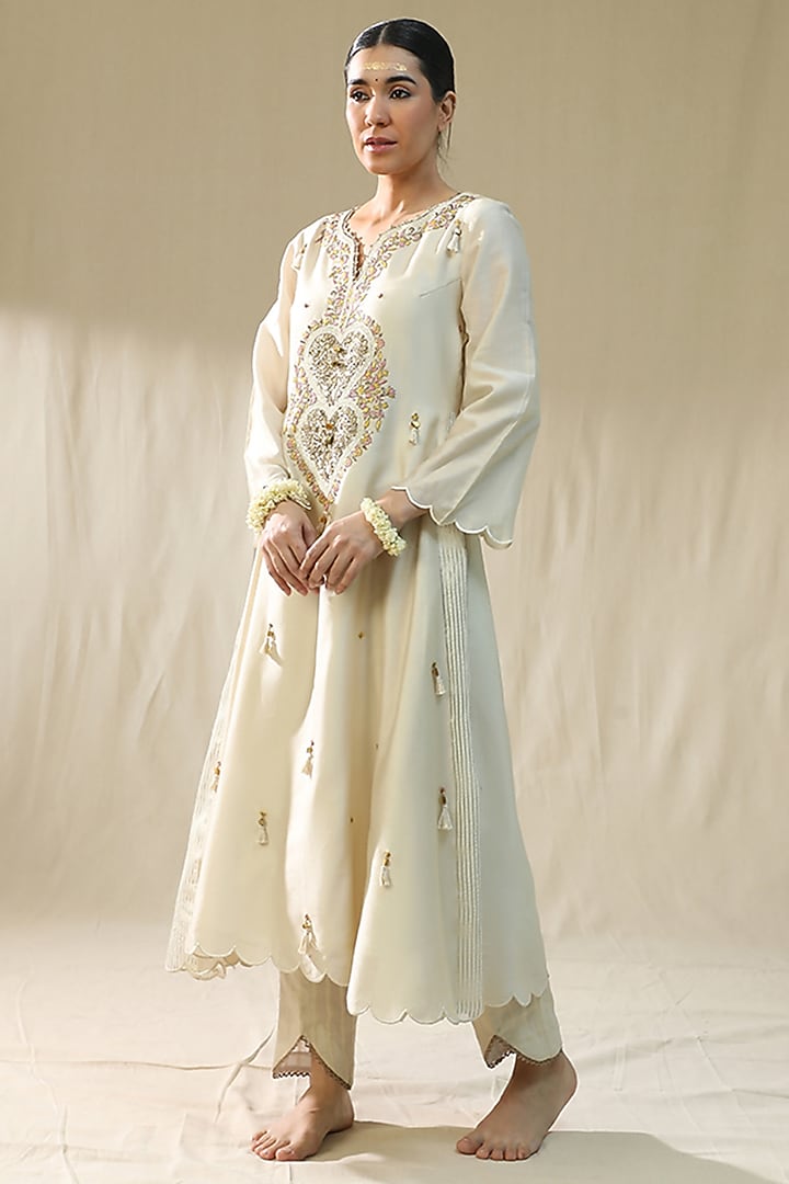 Ivory Chanderi Silk A-Line Kurta Set by Arpita Sulakshana at Pernia's Pop Up Shop