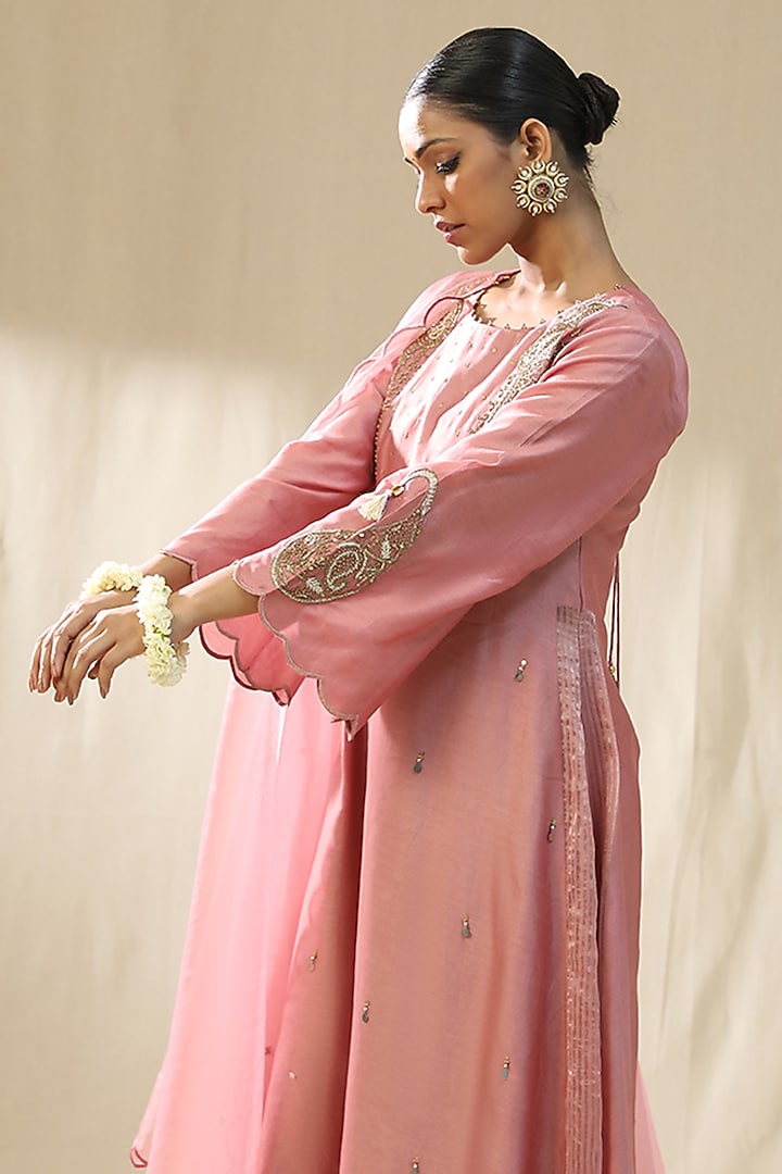 Dusty Pink Chanderi Silk A-Line Kurta Set by Arpita Sulakshana at Pernia's Pop Up Shop