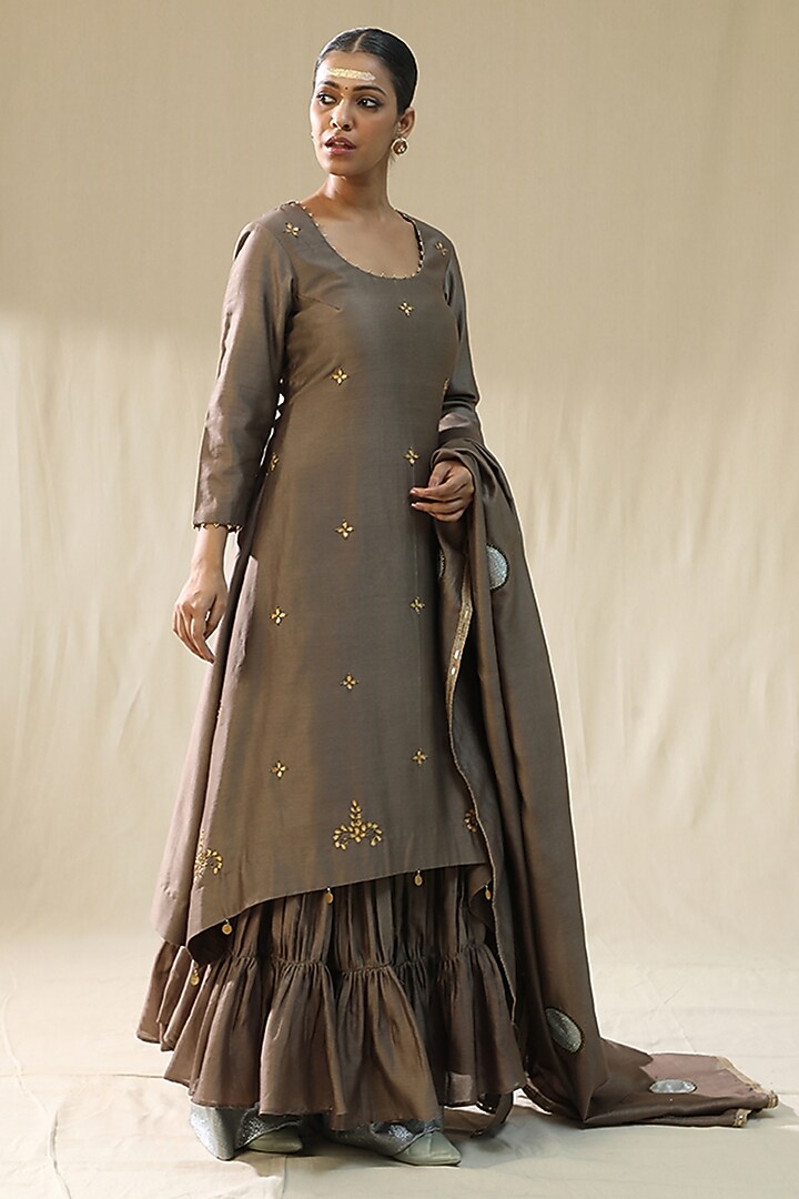 Mocha Colored Chanderi Silk Gota Patti Work Kurta Set by Arpita Sulakshana at Pernia's Pop Up Shop