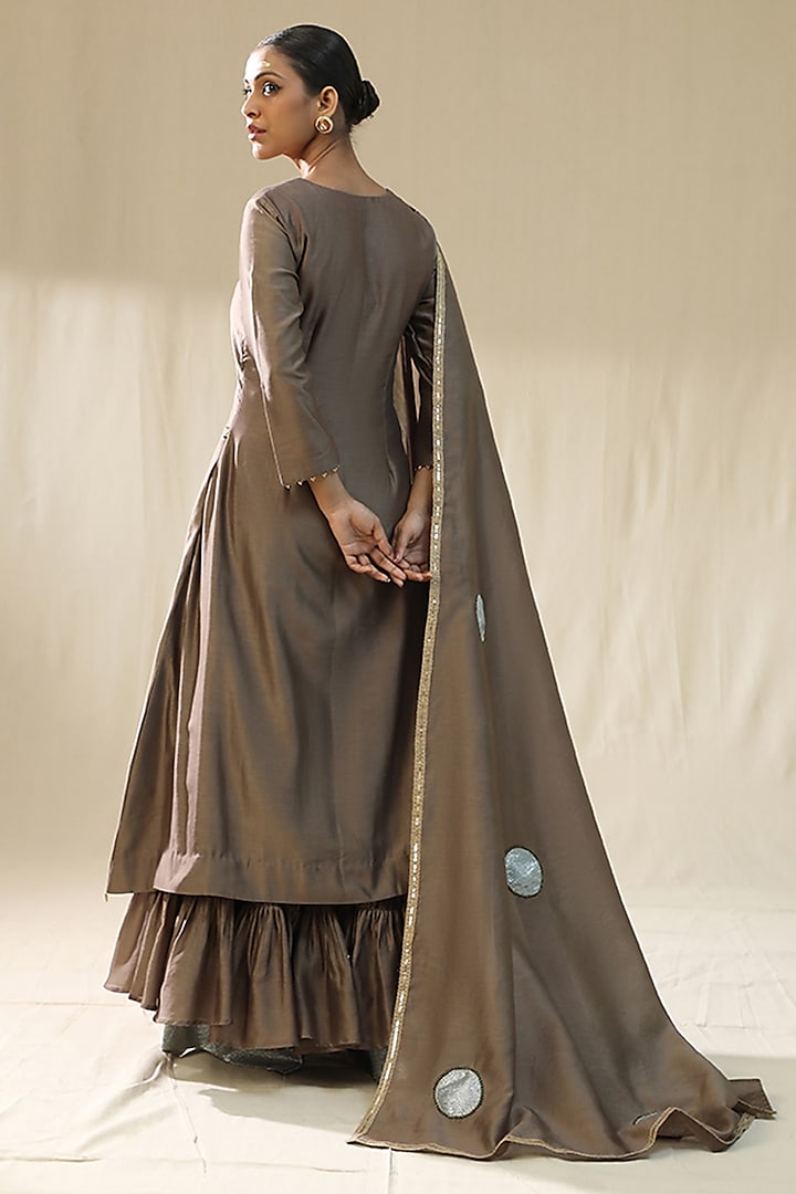 Mocha Colored Chanderi Silk Gota Patti Work Kurta Set by Arpita Sulakshana at Pernia's Pop Up Shop