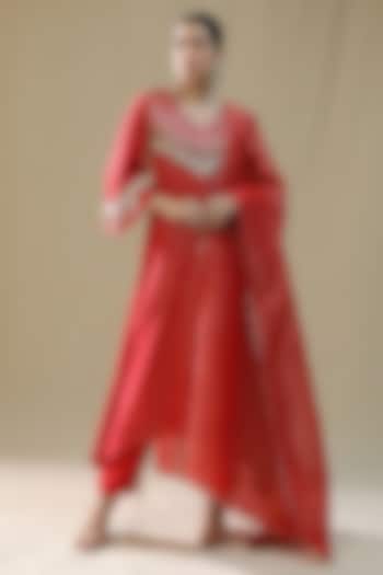 Red Chanderi Silk Kurta Set by Arpita Sulakshana at Pernia's Pop Up Shop