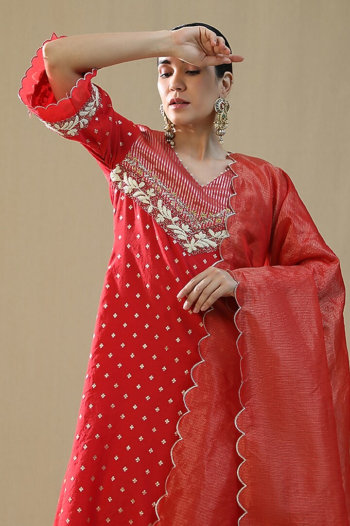 Red Chanderi Silk Kurta Set by Arpita Sulakshana at Pernia's Pop Up Shop