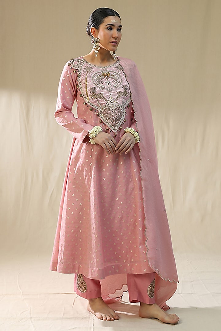 Light Pink Chanderi Silk Kurta Set by Arpita Sulakshana at Pernia's Pop Up Shop
