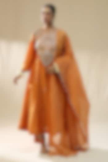 Orange Chanderi Silk Embroidered Kurta Set by Arpita Sulakshana at Pernia's Pop Up Shop