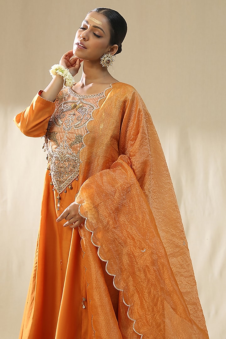 Orange Chanderi Silk Embroidered Kurta Set by Arpita Sulakshana at Pernia's Pop Up Shop