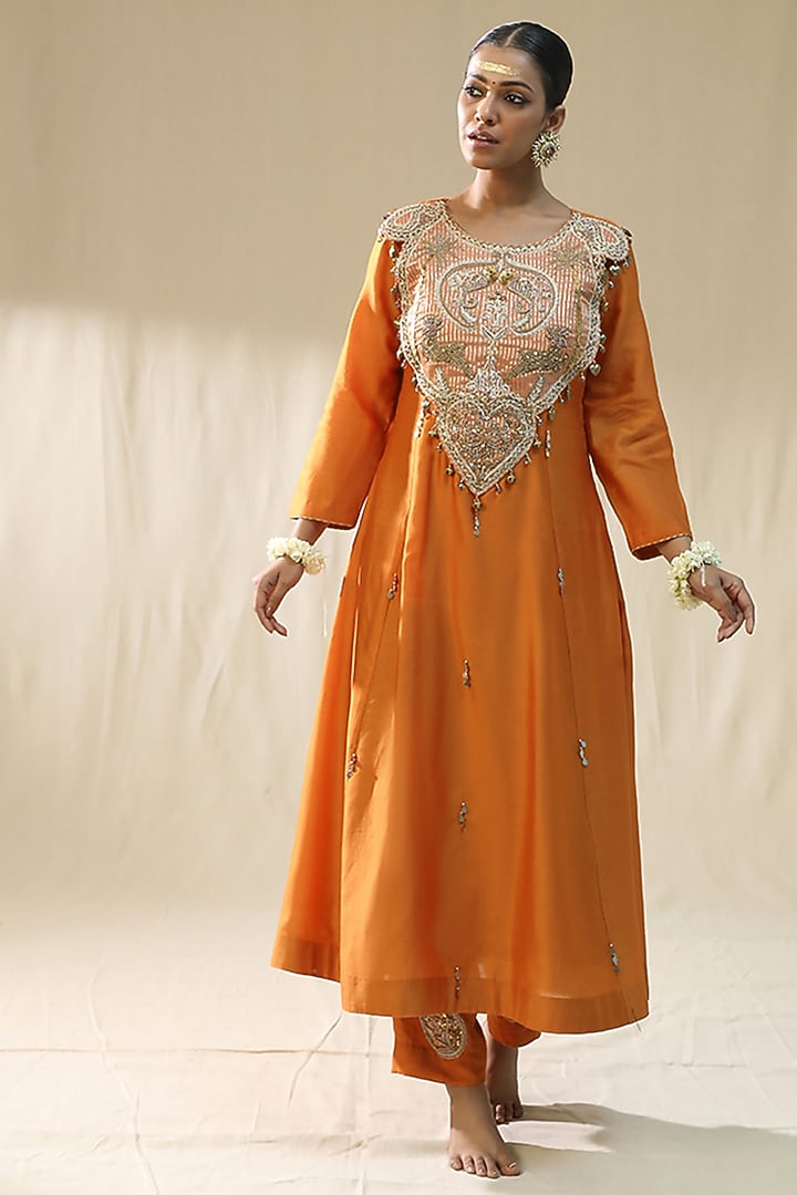 Orange Chanderi Silk Embroidered Kurta Set by Arpita Sulakshana at Pernia's Pop Up Shop