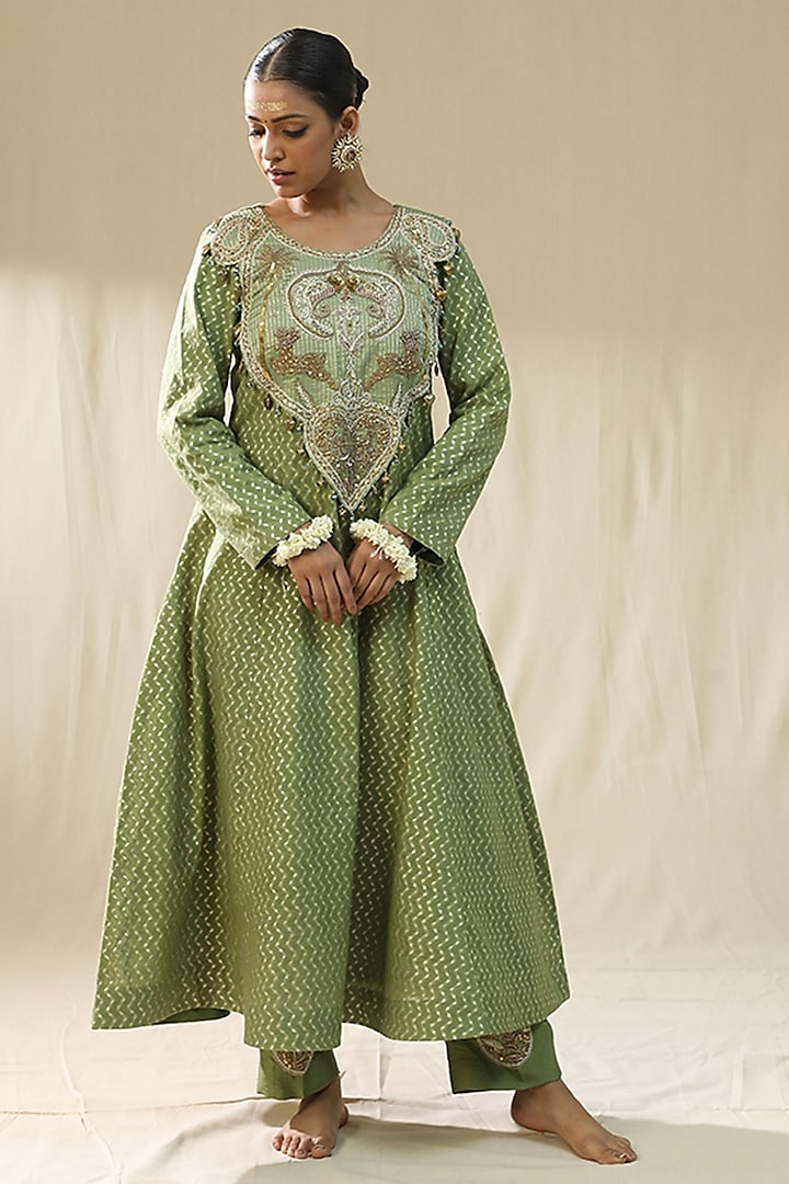 Pista Green Chanderi Silk Embroidered Kurta Set by Arpita Sulakshana at Pernia's Pop Up Shop