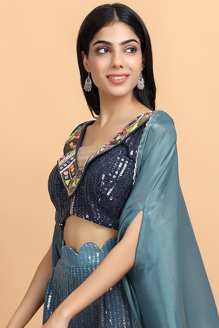 Teal Blue Hand Painted Cape Set by Arpita Sulakshana at Pernia's Pop Up Shop