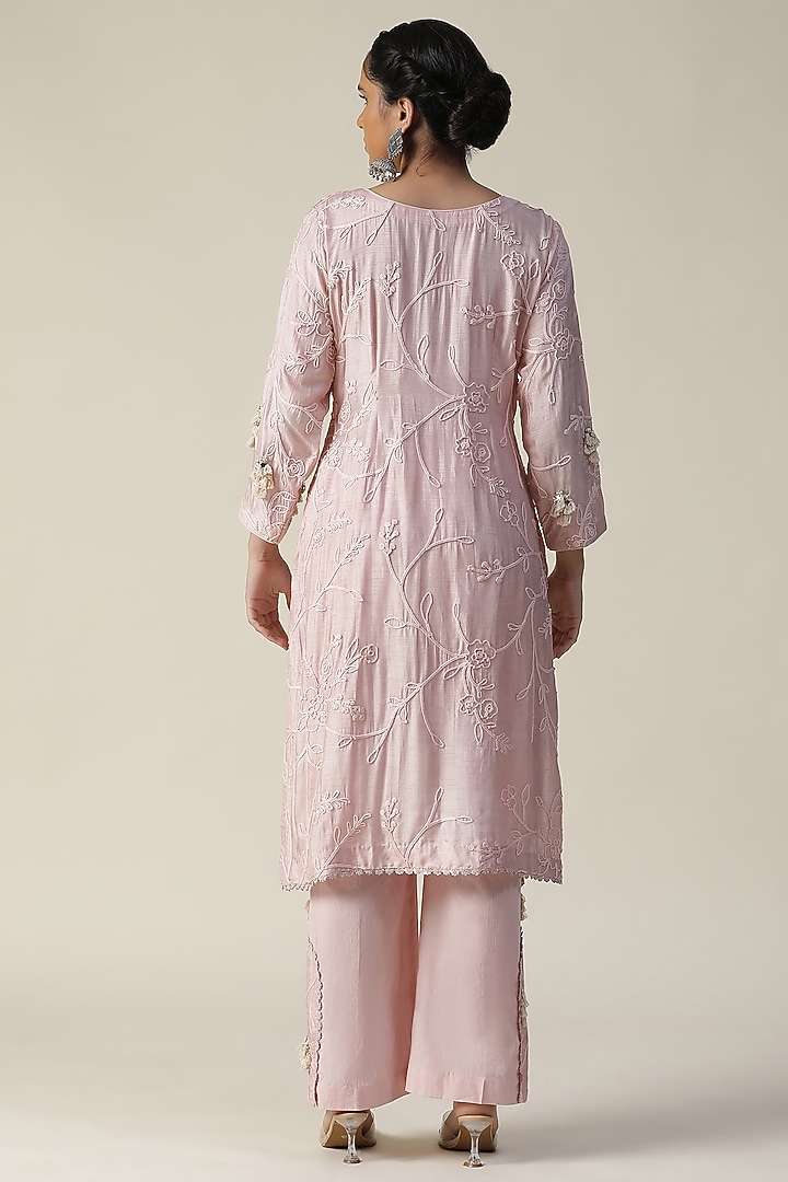 Sakhi Pastel Pink Embroidery Kurta Set