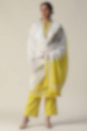 White & Yellow Cotton Silk Embroidered Ombre Kurta Set by Arpita Sulakshana at Pernia's Pop Up Shop