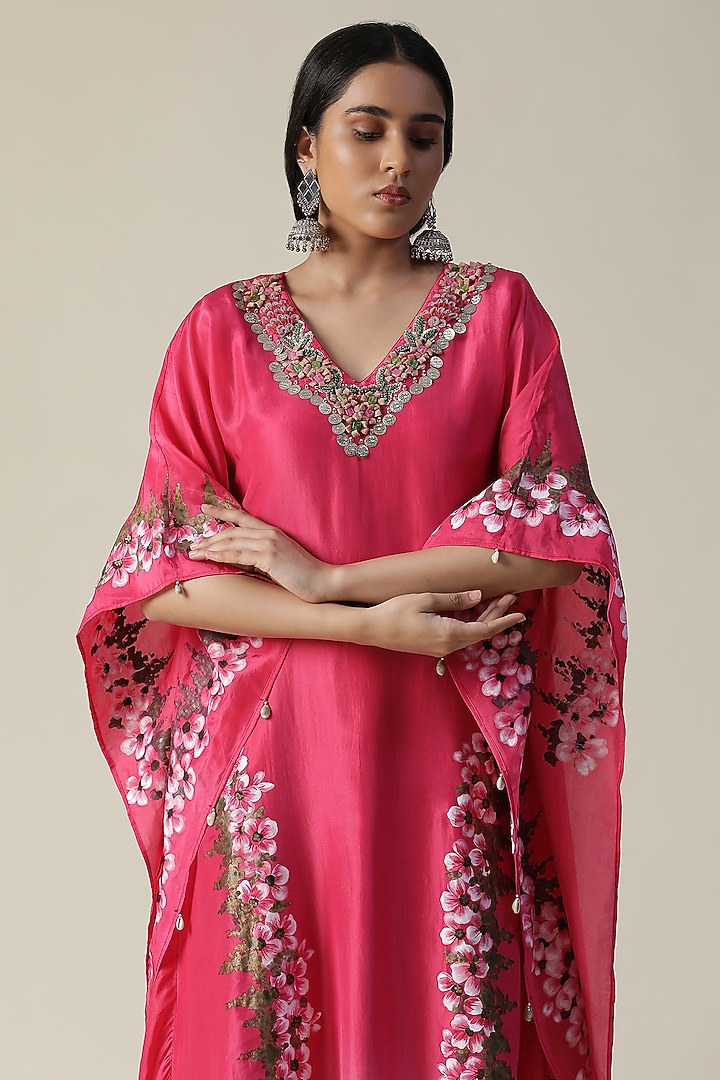 Hot Pink Georgette Hand-Painted Kaftan by Arpita Sulakshana at Pernia's Pop Up Shop