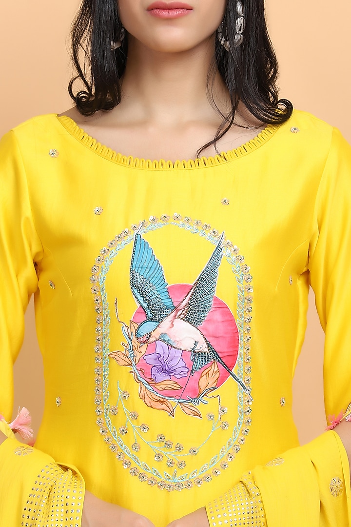 Yellow Chanderi Silk Kurta Set by Arpita Sulakshana at Pernia's Pop Up Shop