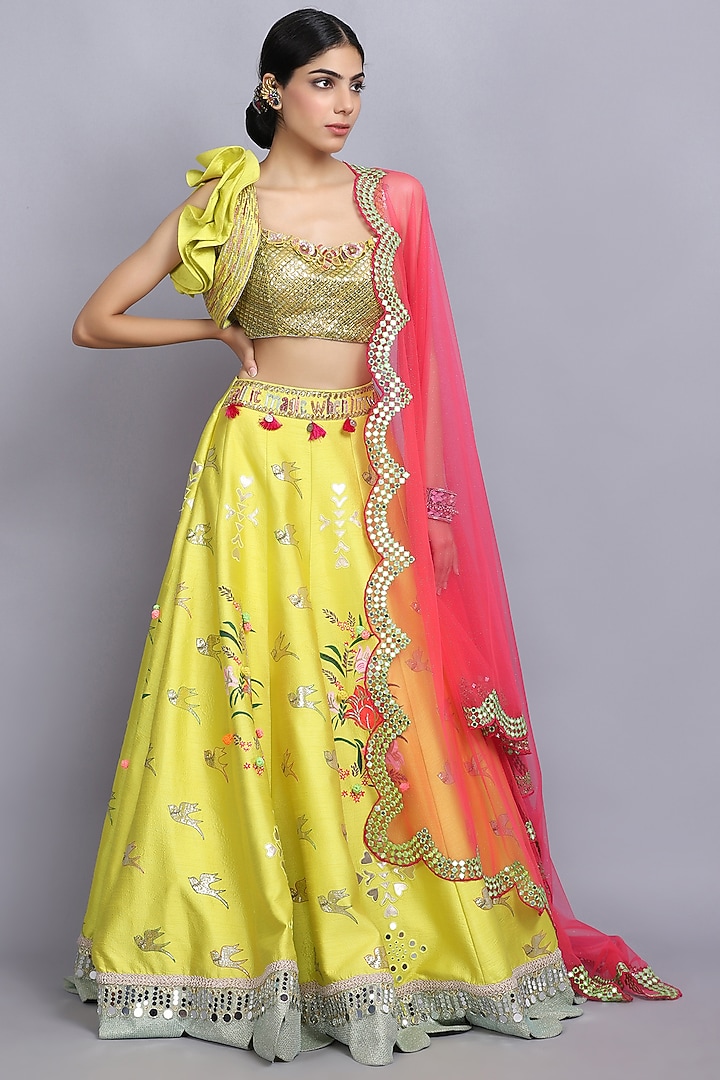 Yellow Hand Painted Wedding Lehenga Set by Arpita Sulakshana at Pernia's Pop Up Shop
