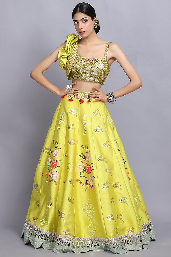 Yellow Hand Painted Wedding Lehenga Set by Arpita Sulakshana at Pernia's Pop Up Shop