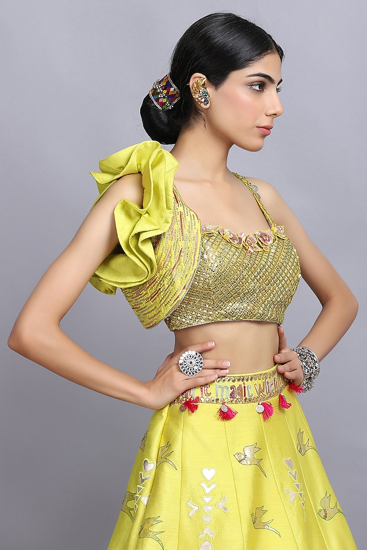 Yellow Hand Painted Wedding Lehenga Set by Arpita Sulakshana at Pernia's Pop Up Shop