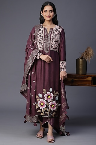 Taupe Hand Painted Kurta Set by Arpita Sulakshana