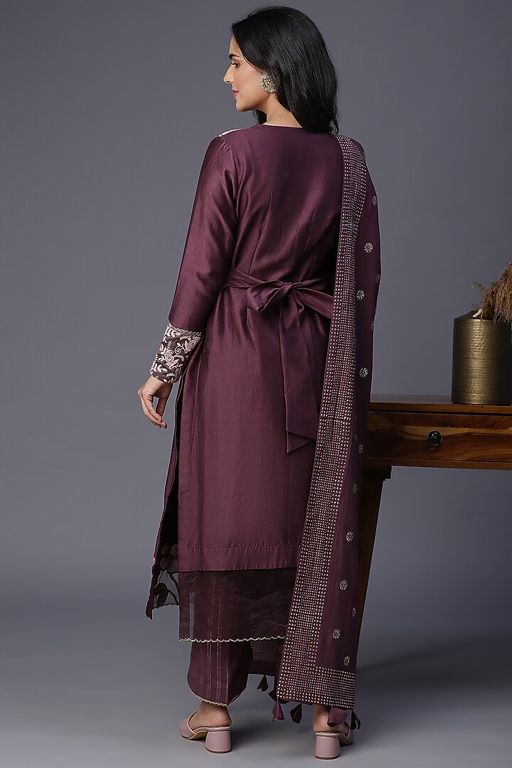 Taupe Hand Painted Kurta Set by Arpita Sulakshana at Pernia's Pop Up Shop