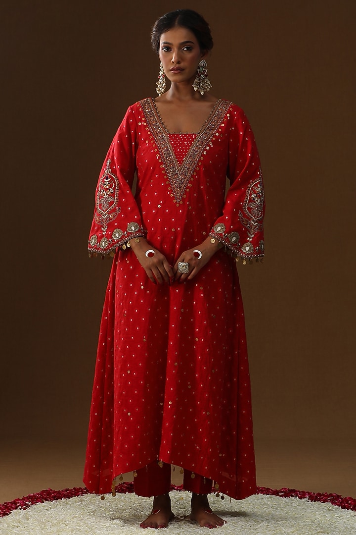 Red Chanderi Silk Sequins Embroidered Kurta Set by Arpita Sulakshana at Pernia's Pop Up Shop