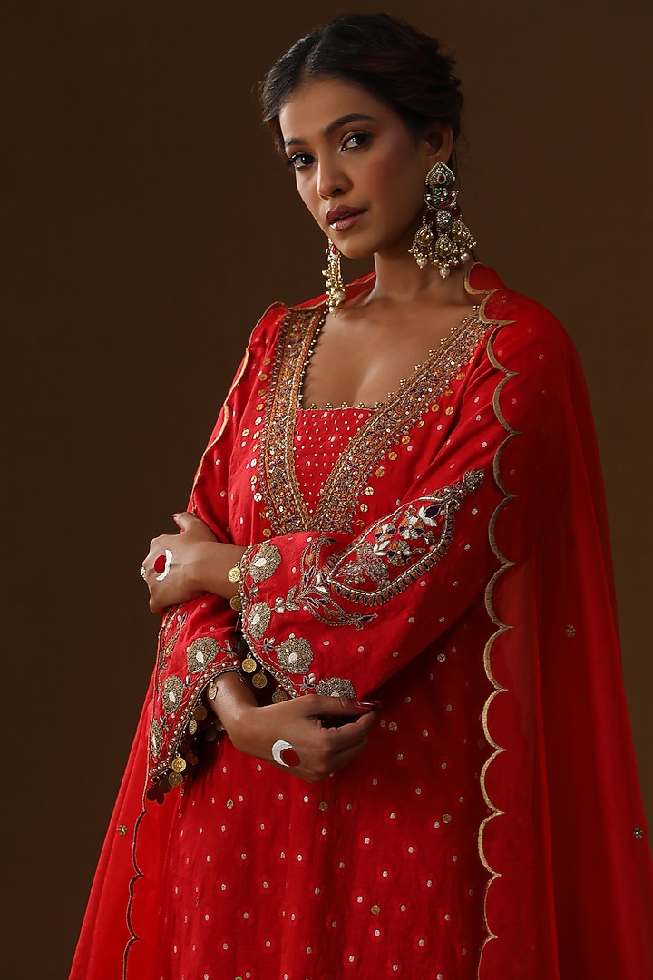 Red Chanderi Silk Sequins Embroidered Kurta Set by Arpita Sulakshana at Pernia's Pop Up Shop