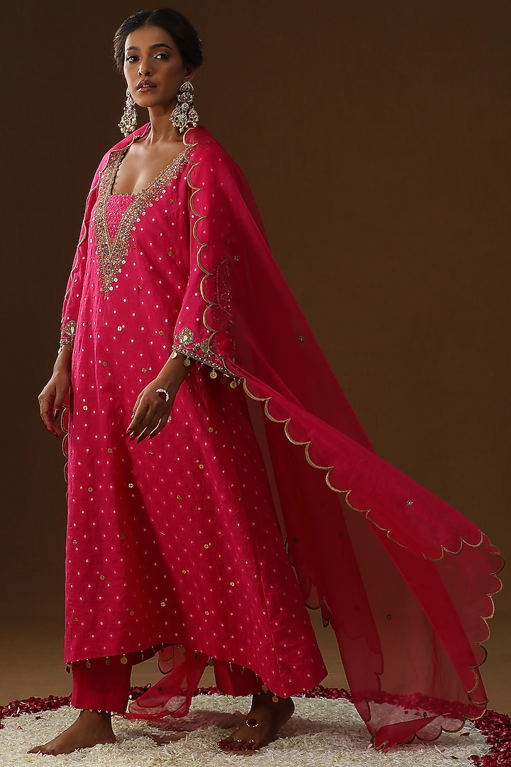 Hot Pink Chanderi Silk Floral Zari Embroidered Kurta Set by Arpita Sulakshana at Pernia's Pop Up Shop