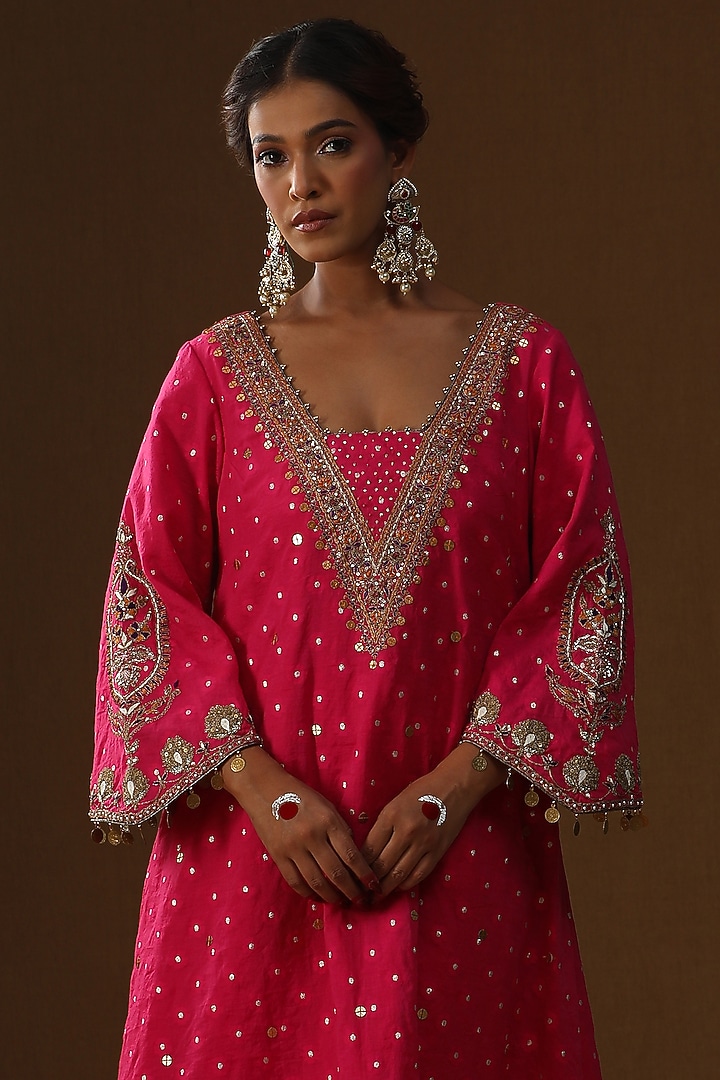 Hot Pink Chanderi Silk Floral Zari Embroidered Kurta Set by Arpita Sulakshana at Pernia's Pop Up Shop