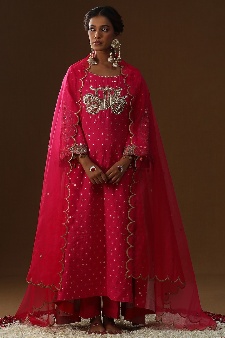 Hot Pink Chanderi Silk Floral Zari Embroidered Kurta Set by Arpita Sulakshana at Pernia's Pop Up Shop