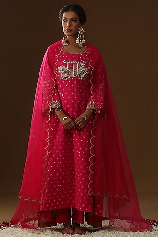 Hot Pink Chanderi Silk Floral Zari Embroidered Kurta Set by Arpita Sulakshana