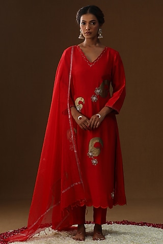 Red Summer Silk Floral Hand Painted Kurta Set by Arpita Sulakshana