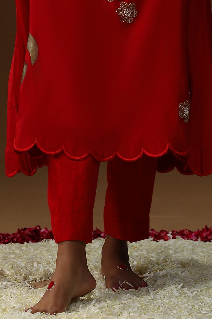 Red Summer Silk Floral Hand Painted Kurta Set by Arpita Sulakshana at Pernia's Pop Up Shop