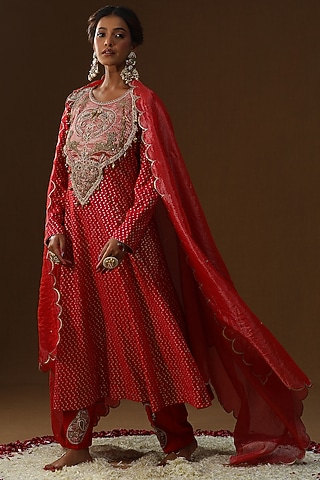 Red Chanderi Silk Zig-Zag Zari Embroidered Kurta Set by Arpita Sulakshana